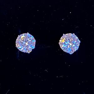 Moissanite Elegant Silver Stud Earrings #43